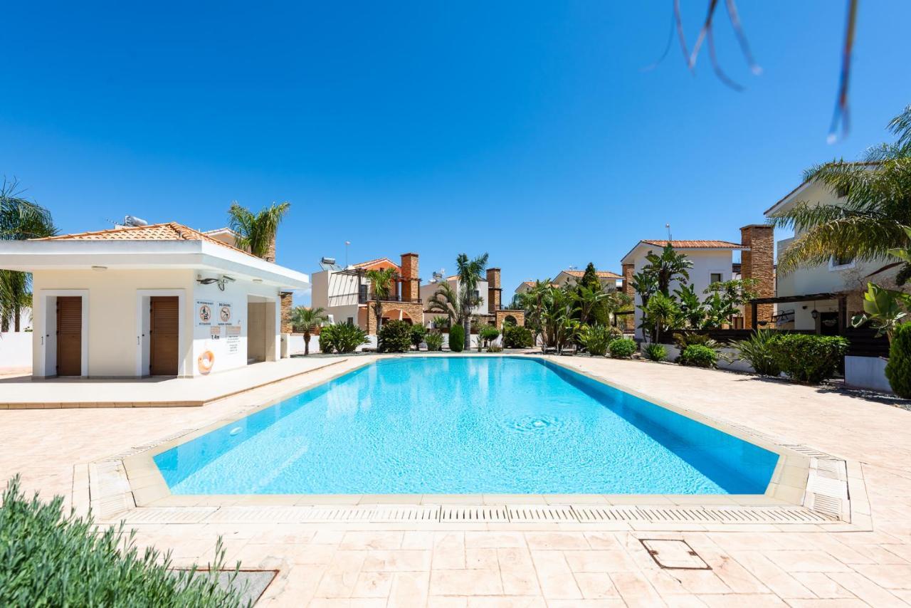 Villa Alexandra By Ezoria Villas Ayía Nápa Extérieur photo